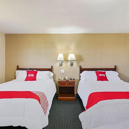 Oyo Hotel Luling Tx Downtown I-10/Us-90 Exterior photo