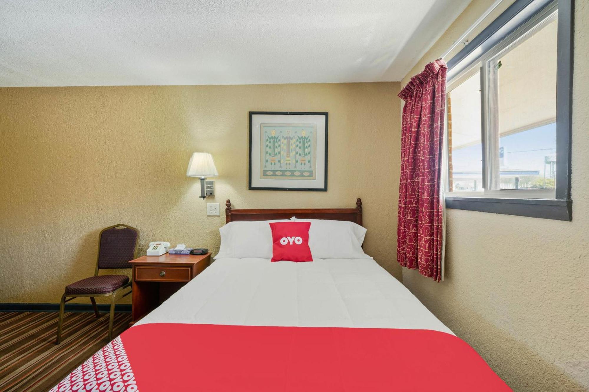 Oyo Hotel Luling Tx Downtown I-10/Us-90 Exterior photo
