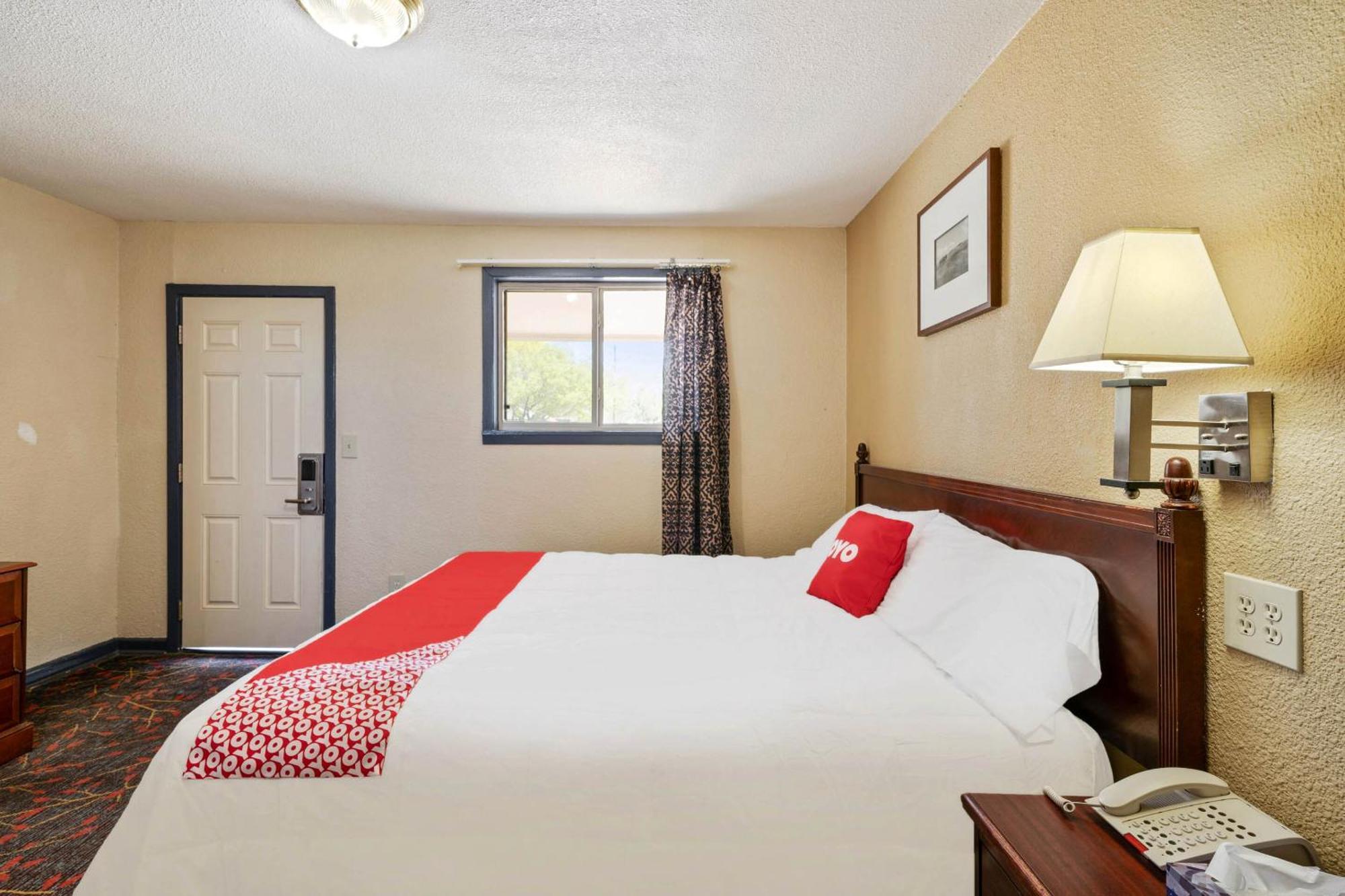 Oyo Hotel Luling Tx Downtown I-10/Us-90 Exterior photo