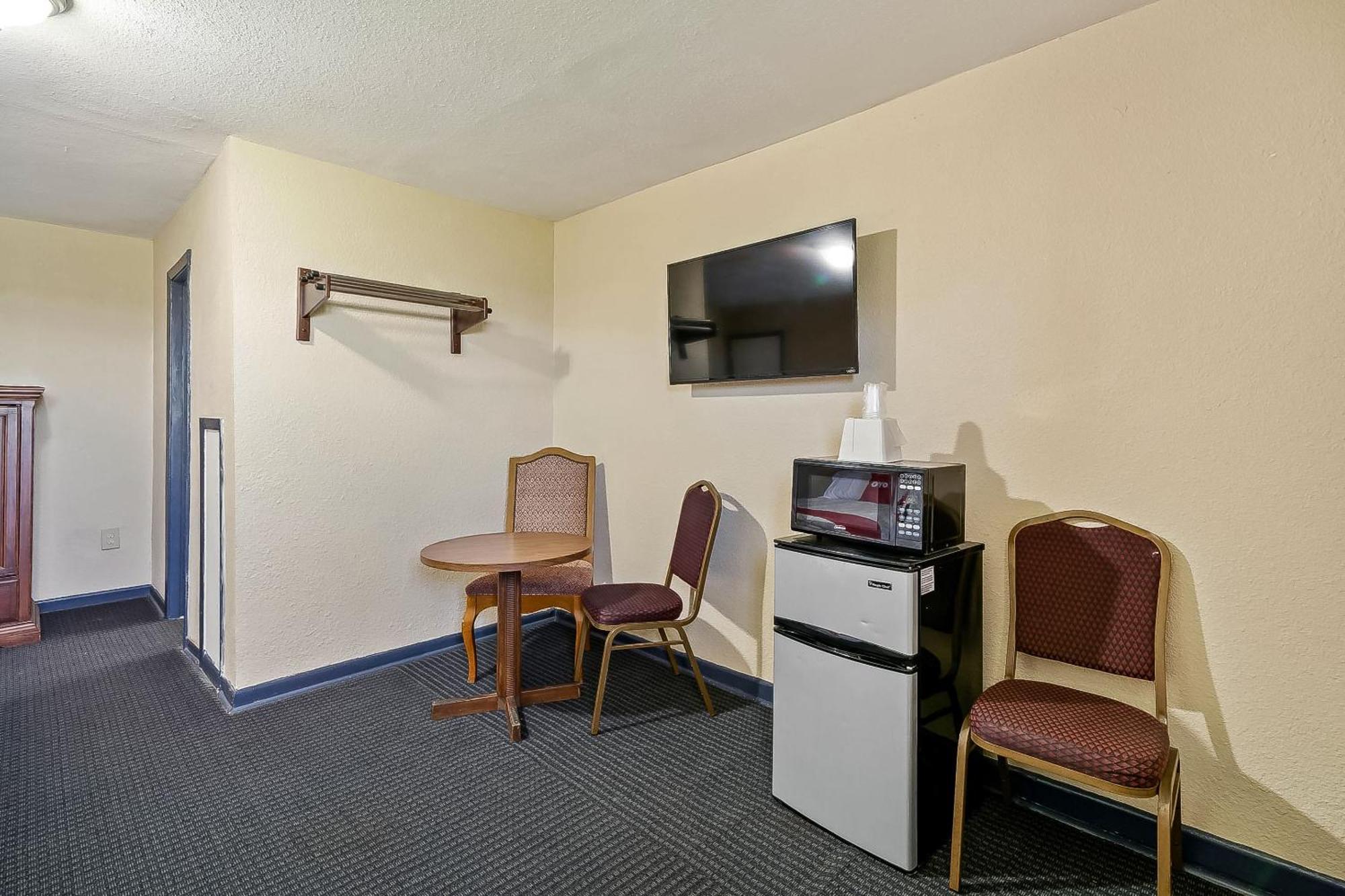 Oyo Hotel Luling Tx Downtown I-10/Us-90 Exterior photo